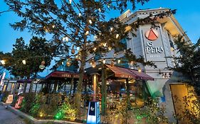 Ramada by Wyndham Istanbul Asia